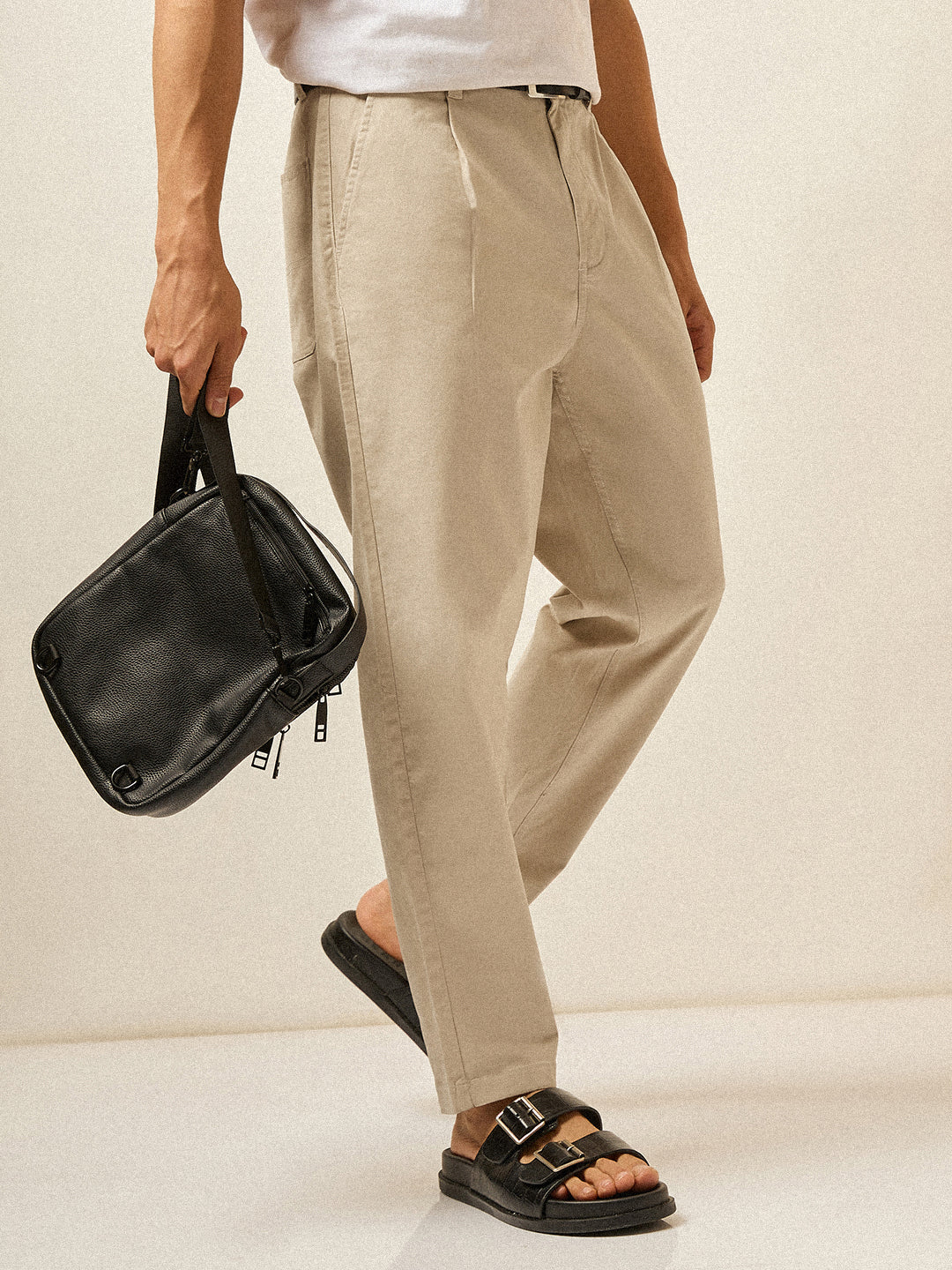 Cream Solid Cropped Carrot Fit Casual Chino Trouser