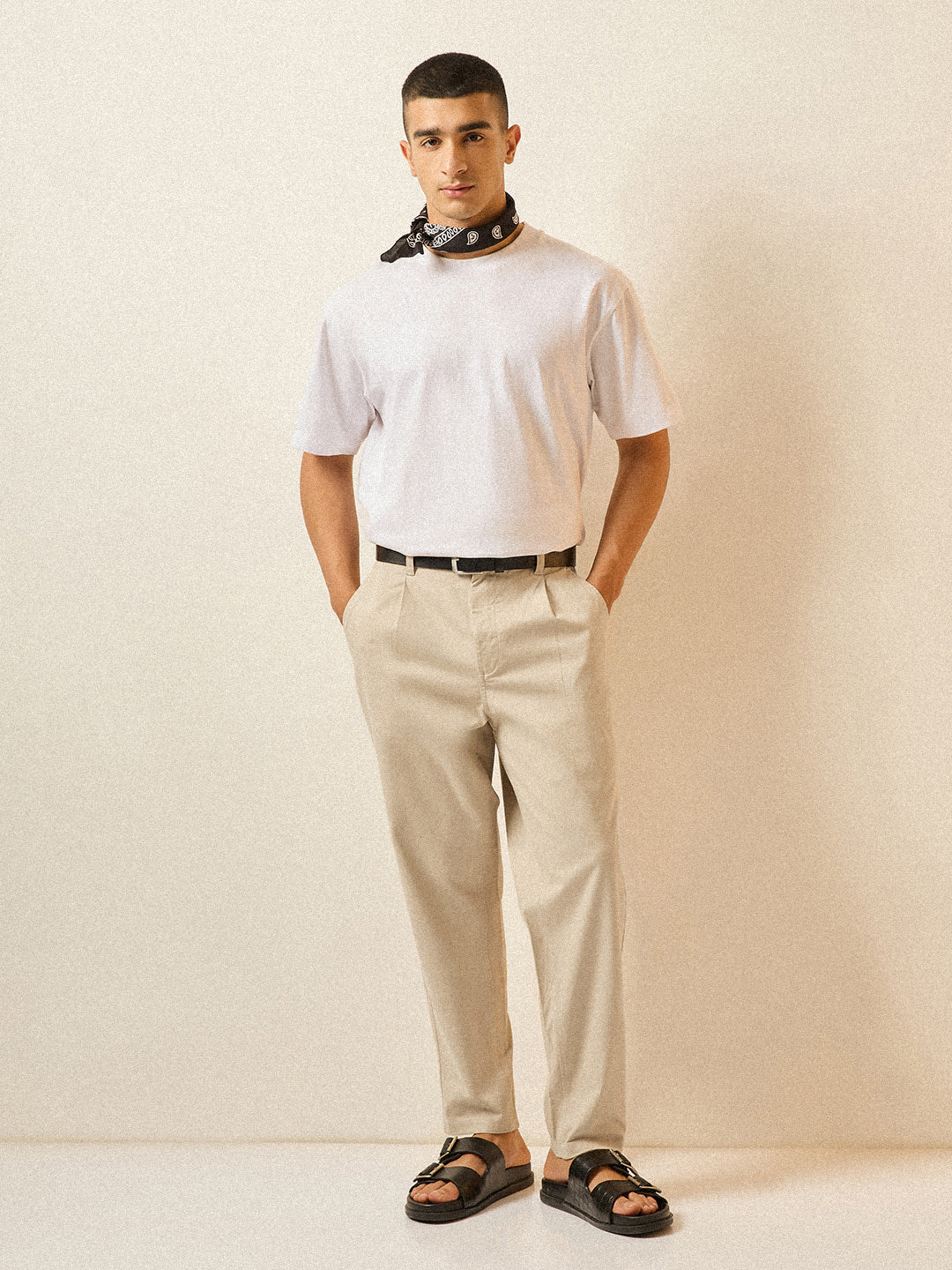 Cream Solid Cropped Carrot Fit Casual Chino Trouser