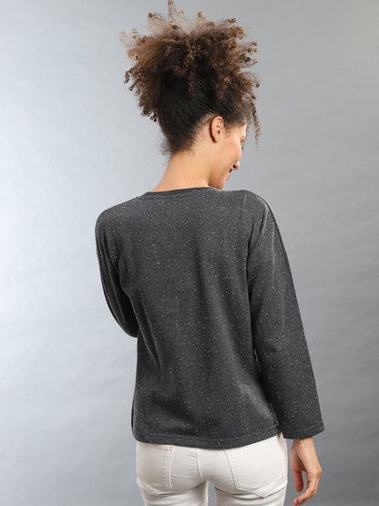 Round Neck Zip T-Shirt
