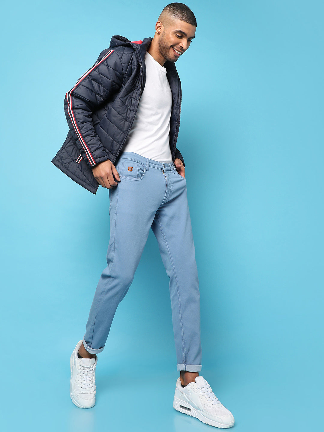 MENâ€™S SOLID BLUE LIGHT-WASH DENIM JEANS SLIM FIT FOR CASUAL WEAR