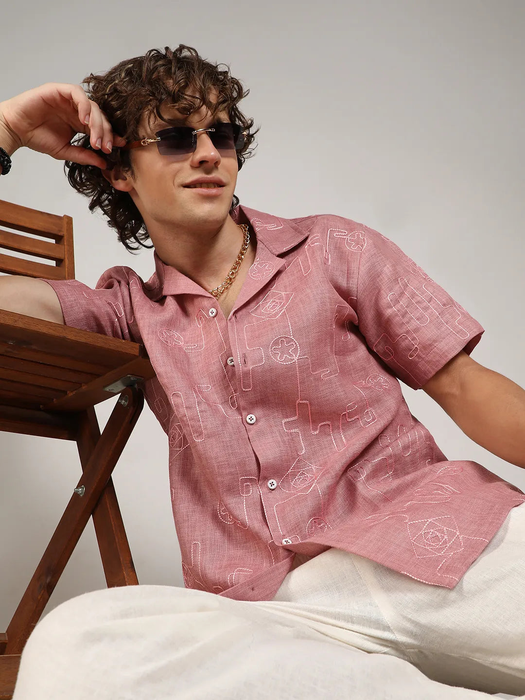 Embroidered One-Lined Shirt
