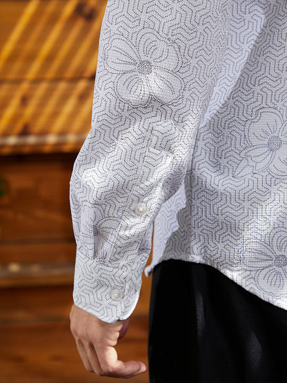 Stencil-Botanics Shirt