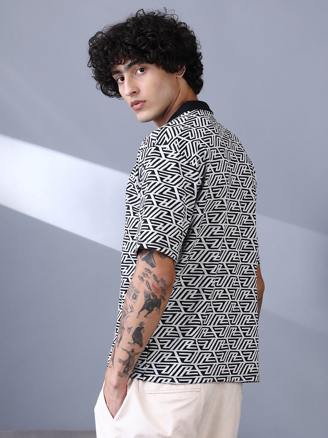 Angleline-Imprint Cuban-Polo Shirt