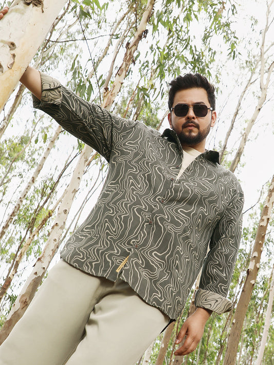 Constract-Fluid Jacquard Shirt