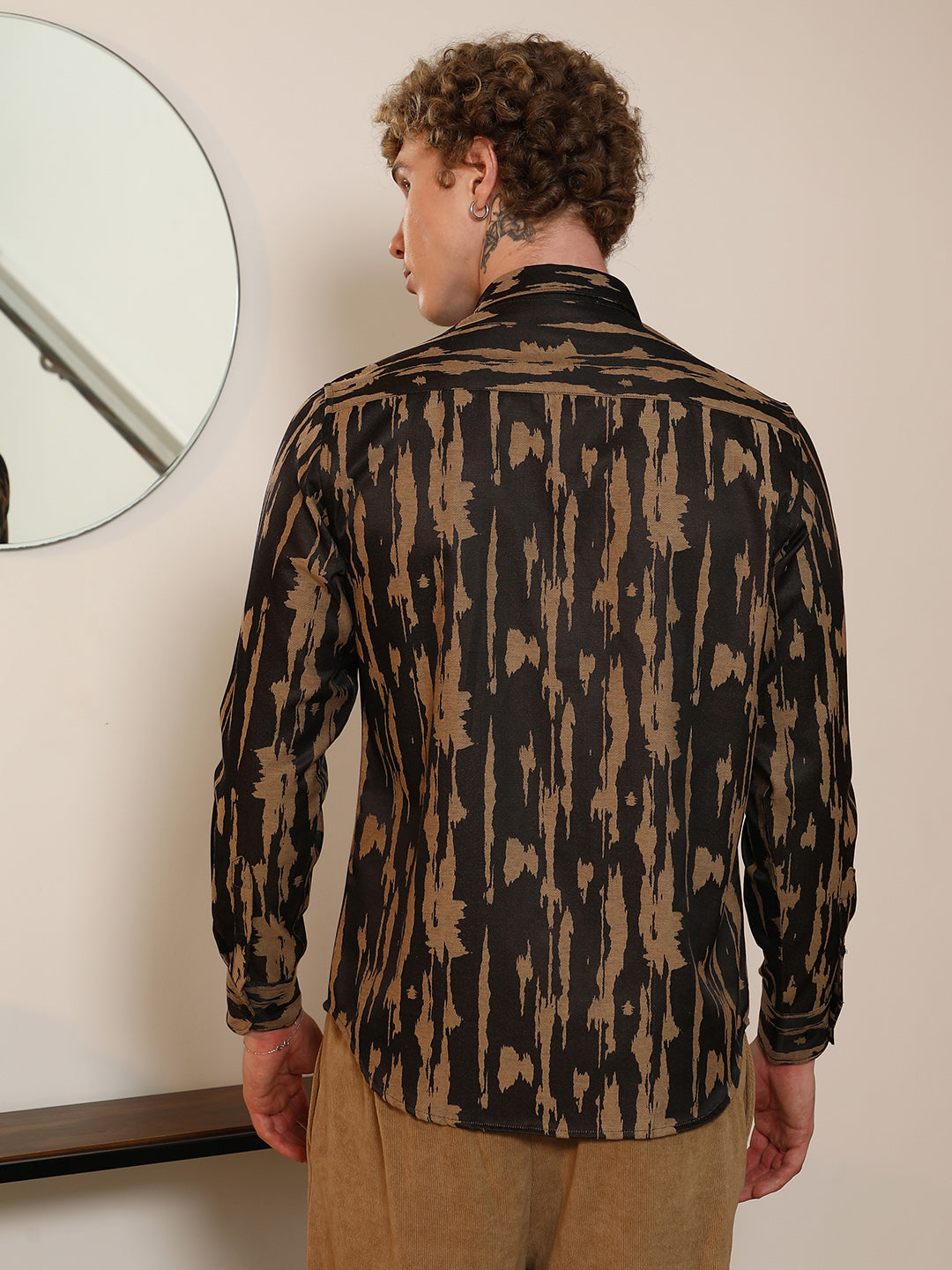 Tailored Fit Abstract Pattern Full Sleeve Shirt