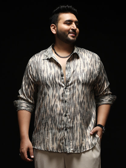 Contrast-Abstract Imprint Shirt