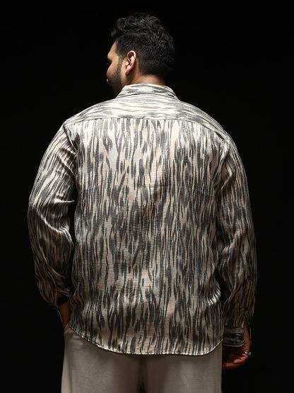 Contrast-Abstract Imprint Shirt