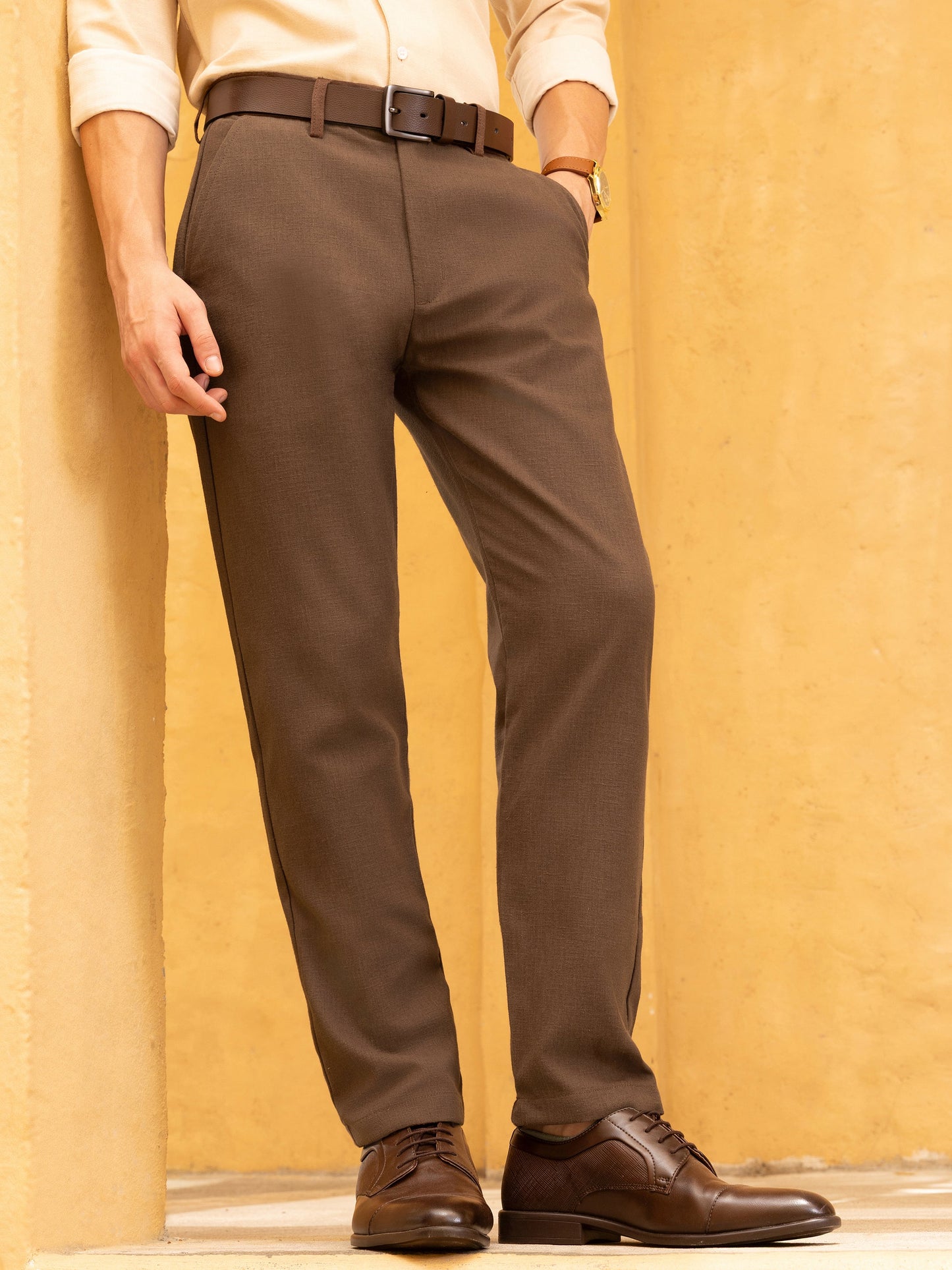 Mid-Rise Tapered Fit Trouser