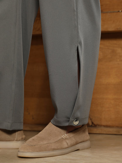 Straight-Cuffed Pleated Trousers