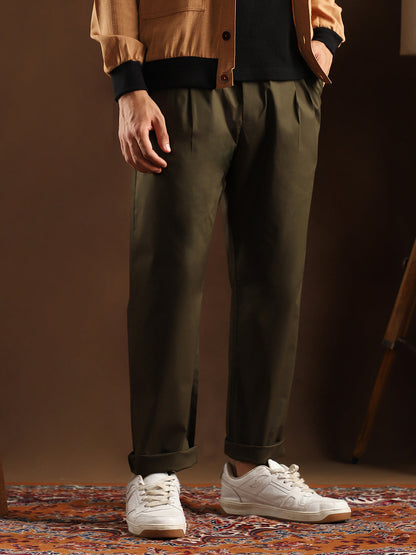 Solid-Pleated Chino Trousers