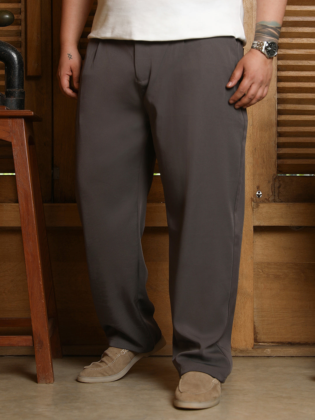 Straight Pleated Trousers