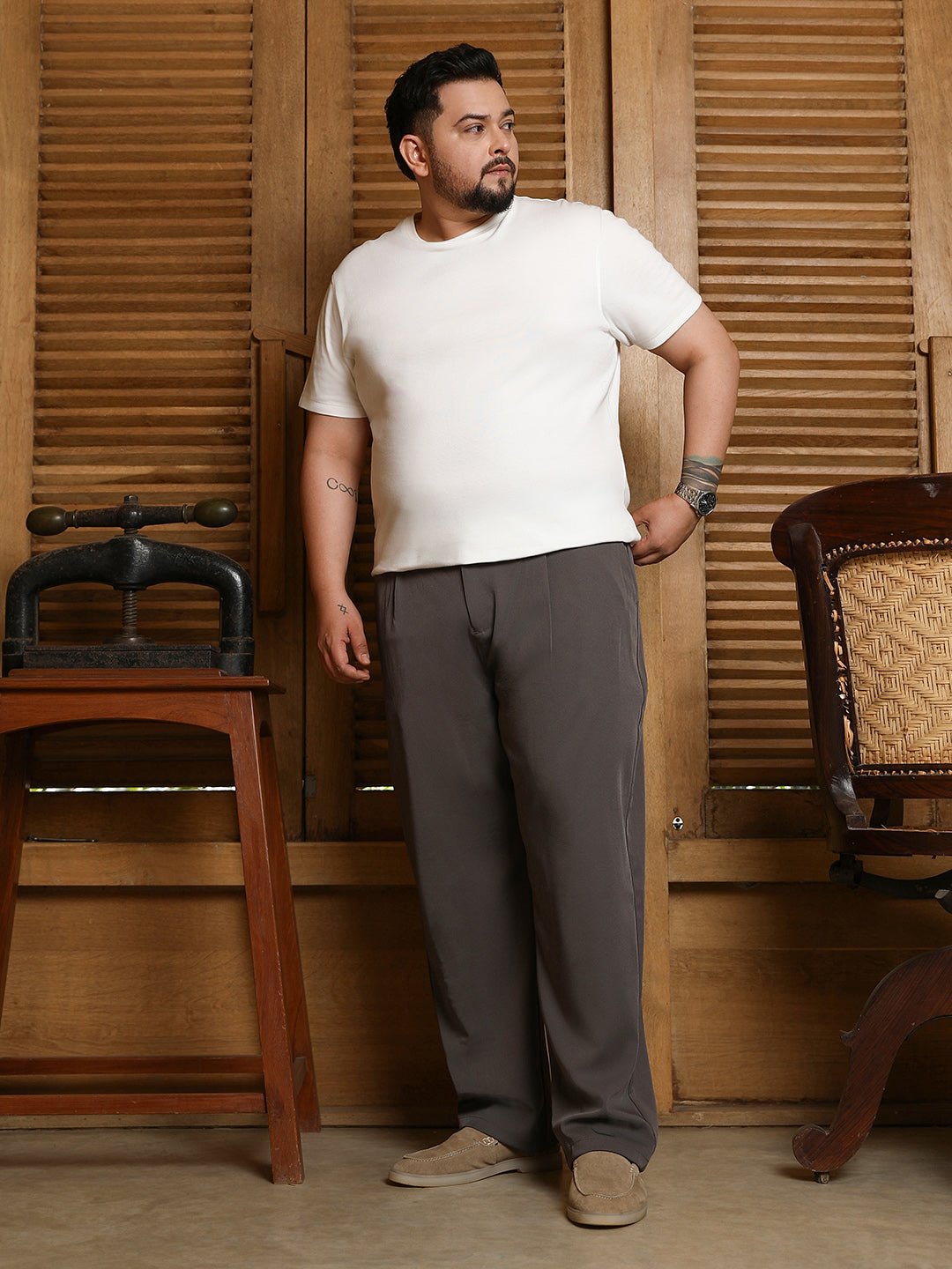 Straight Pleated Trousers