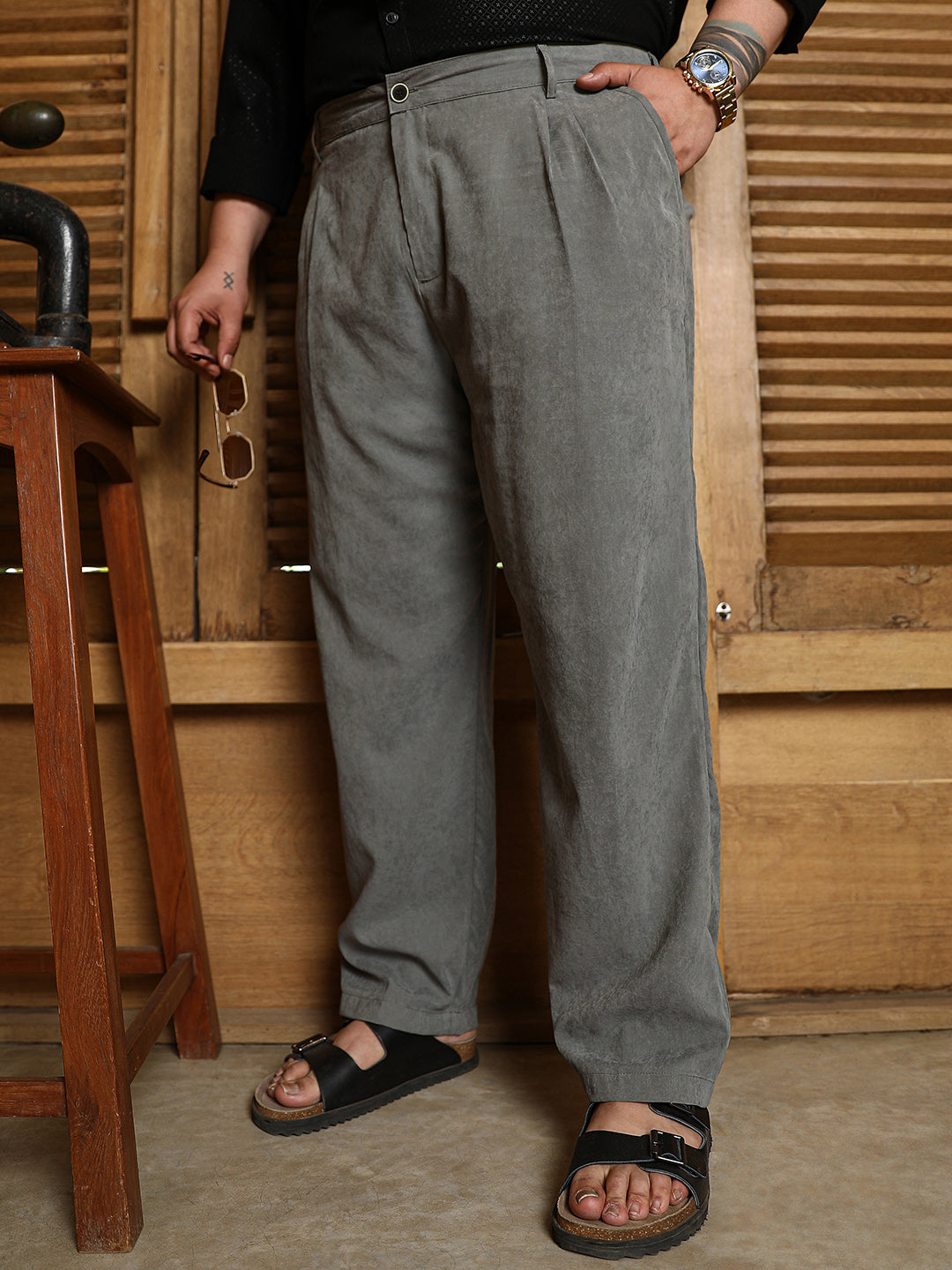 Velvet Pleated Trousers