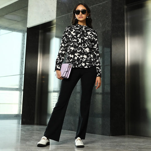 Abstract Tie-Up Top