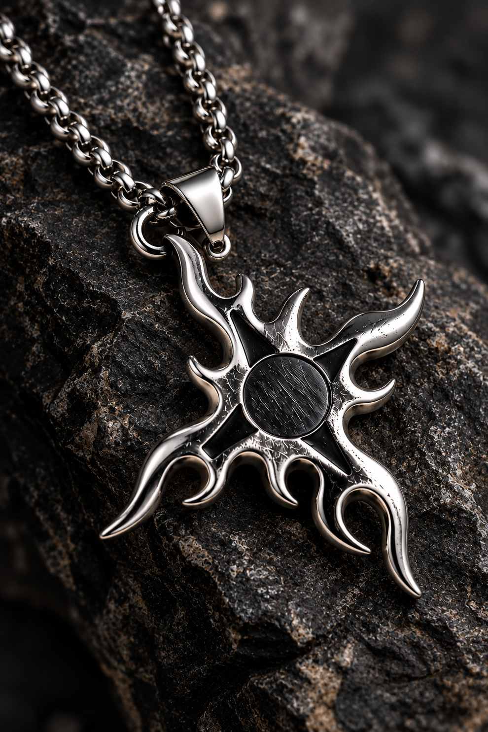 Eclipse Fang Neckchain | Stainless Steel – Skipp