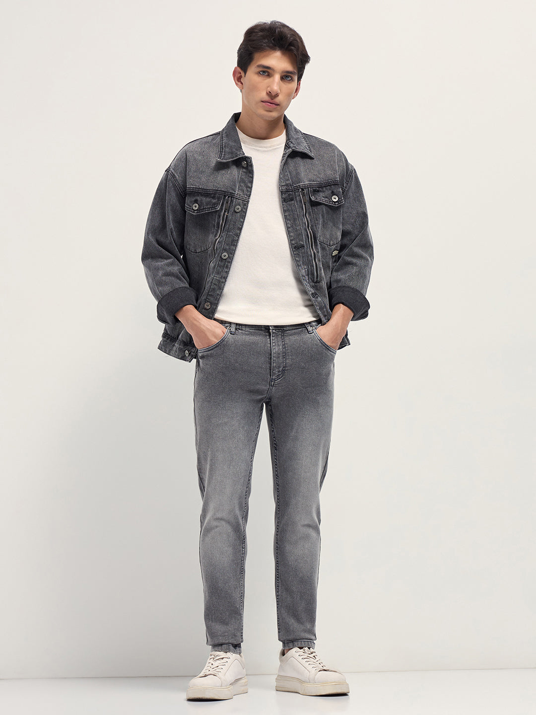 Light Grey Mid-Rise Skinny Fit Jeans with Light Fade