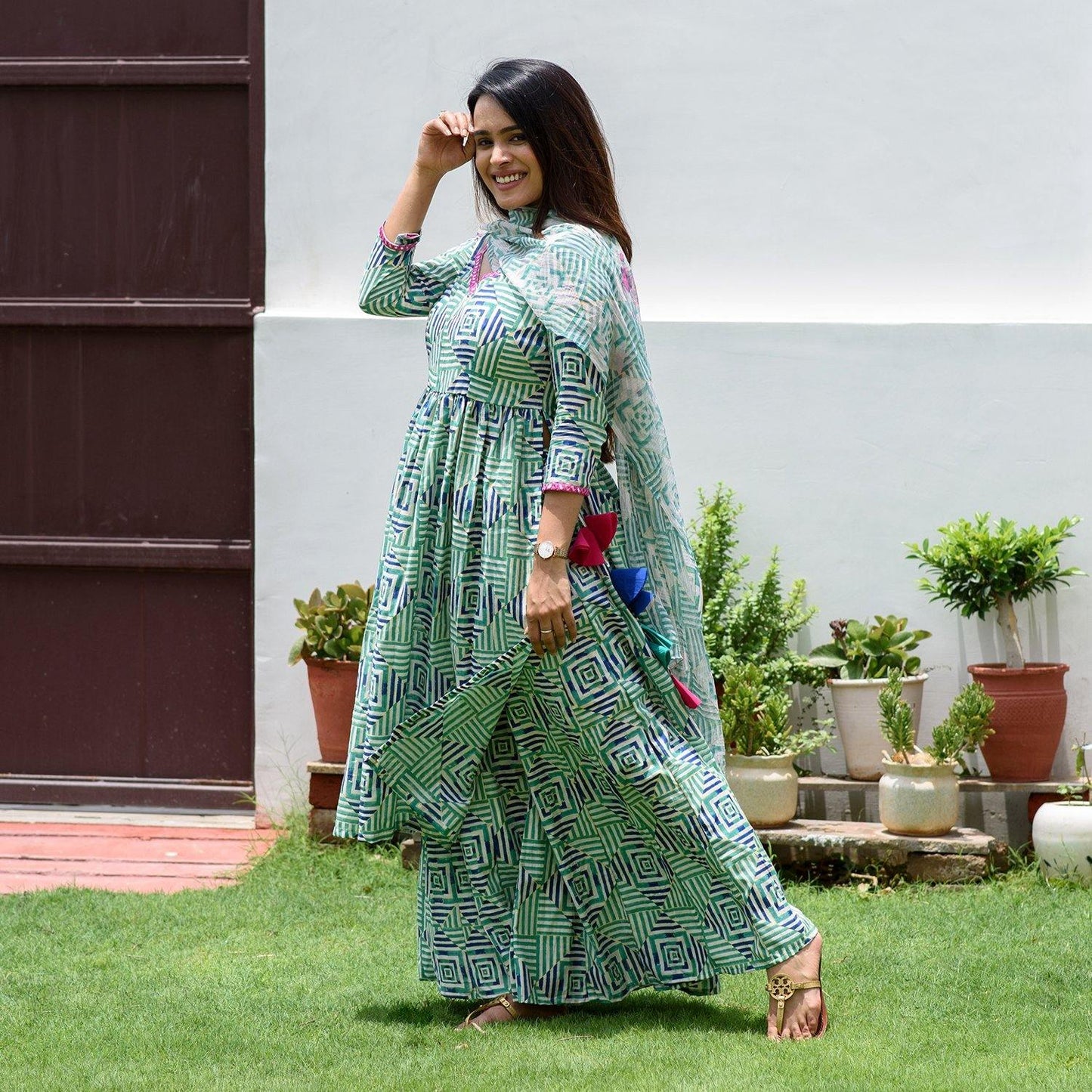 Geometric Sheesha Suit Set - Ambraee