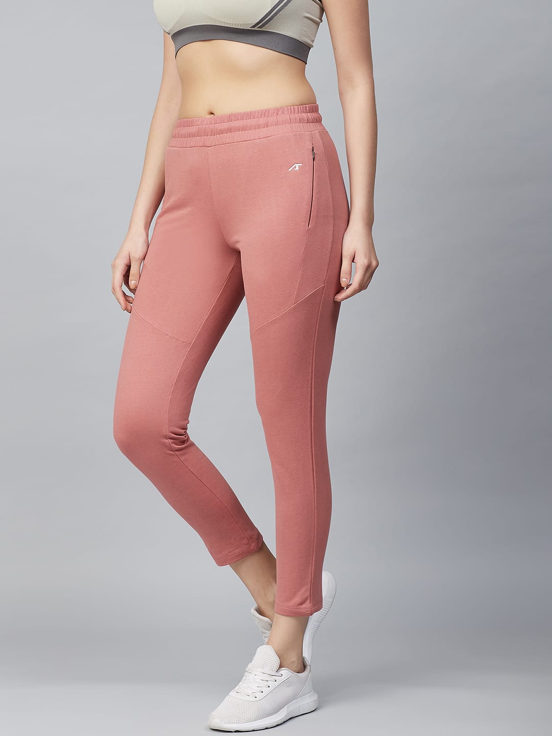 Alcis Women Peach-Coloured Slim Fit Solid Cropped Track Pants