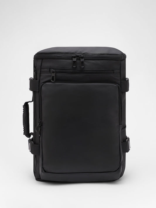 The Traveller's Guide Backpack - Midnight Black