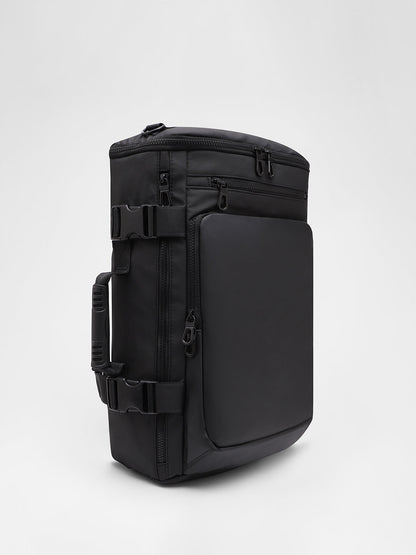 The Traveller's Guide Backpack - Midnight Black