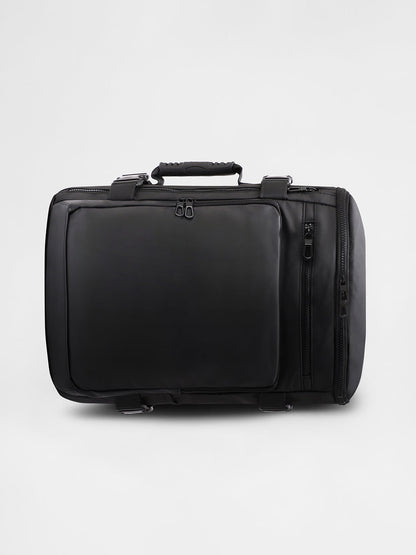 The Traveller's Guide Backpack - Midnight Black