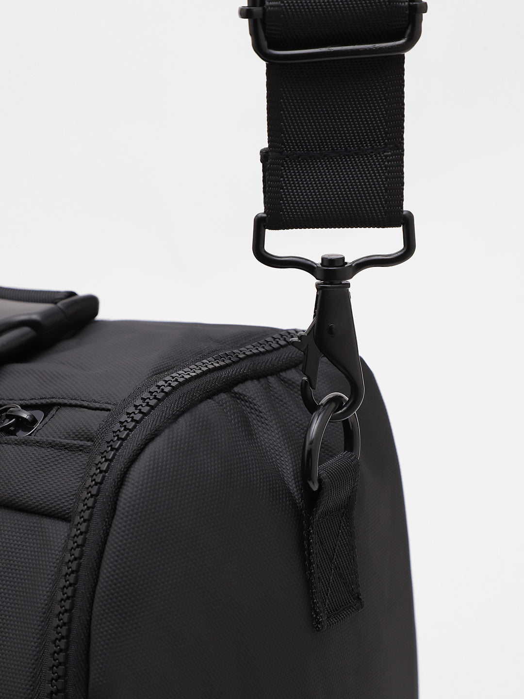 The Traveller's Guide Backpack - Midnight Black