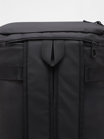 The Traveller's Guide Backpack - Midnight Black