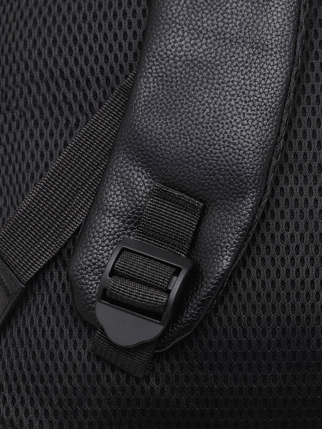 The UrbanX Backpack - Onyx Black