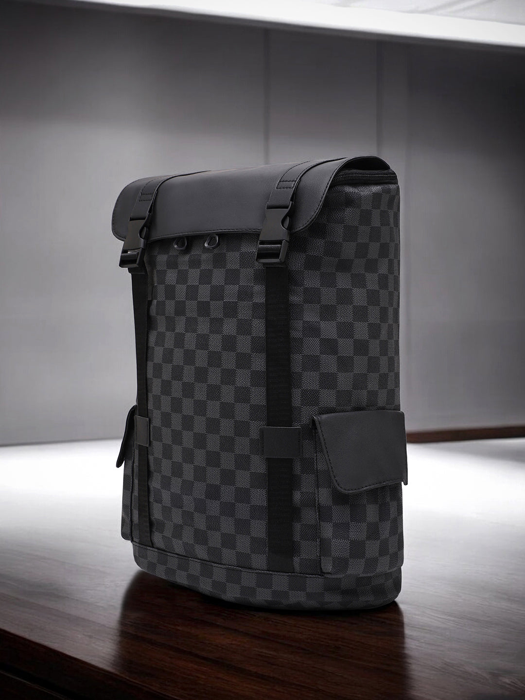 The Metro Guide Backpack - Onyx Black