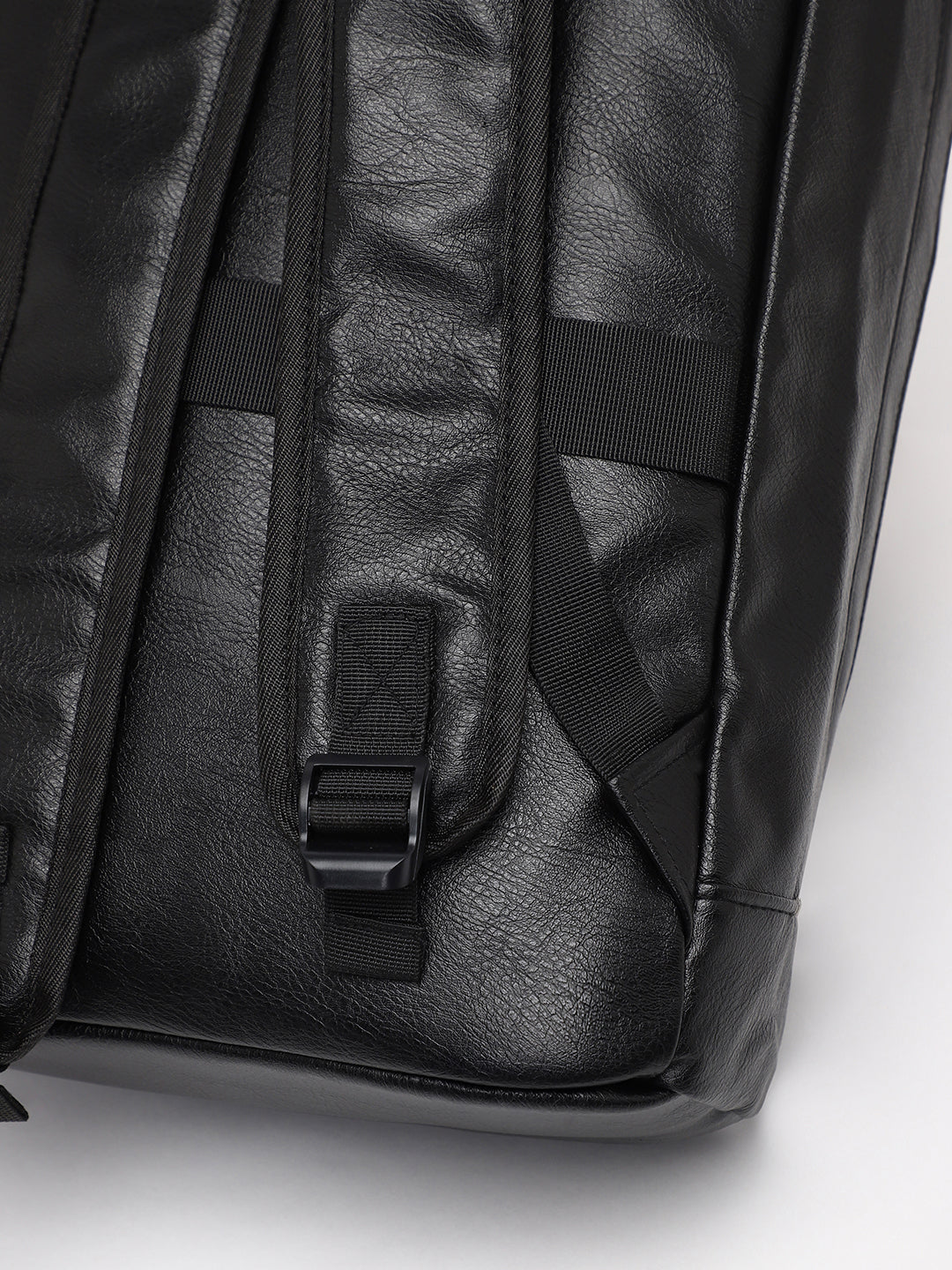 Men's The Daypack Backpack - Raven Black
