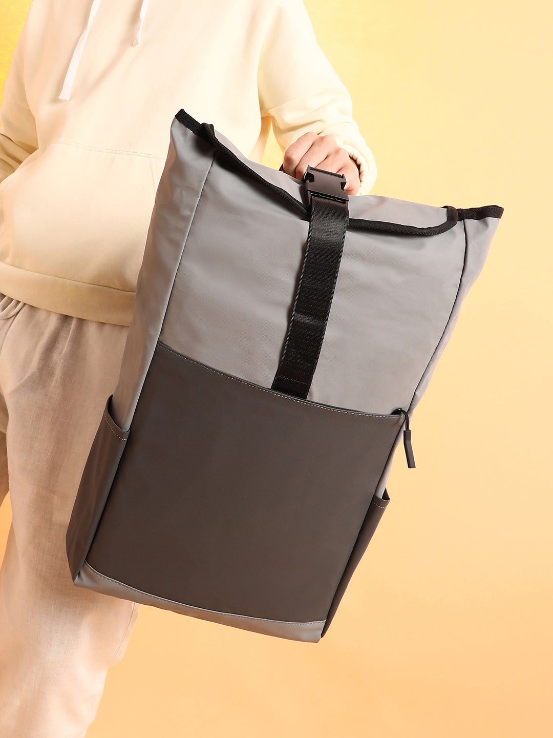 The Metron Backpack - Coin Grey