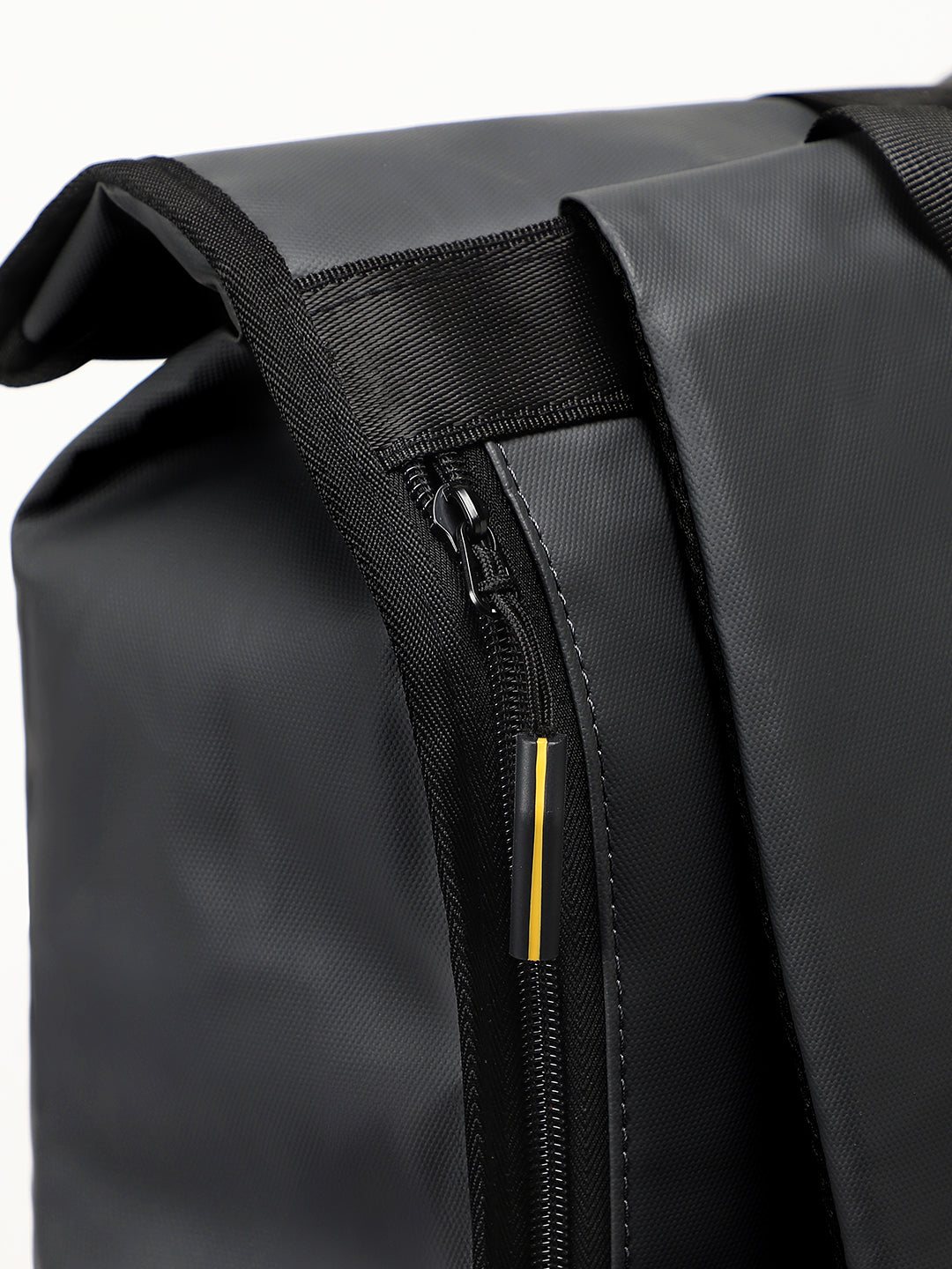 The Metron Backpack - Onyx Black