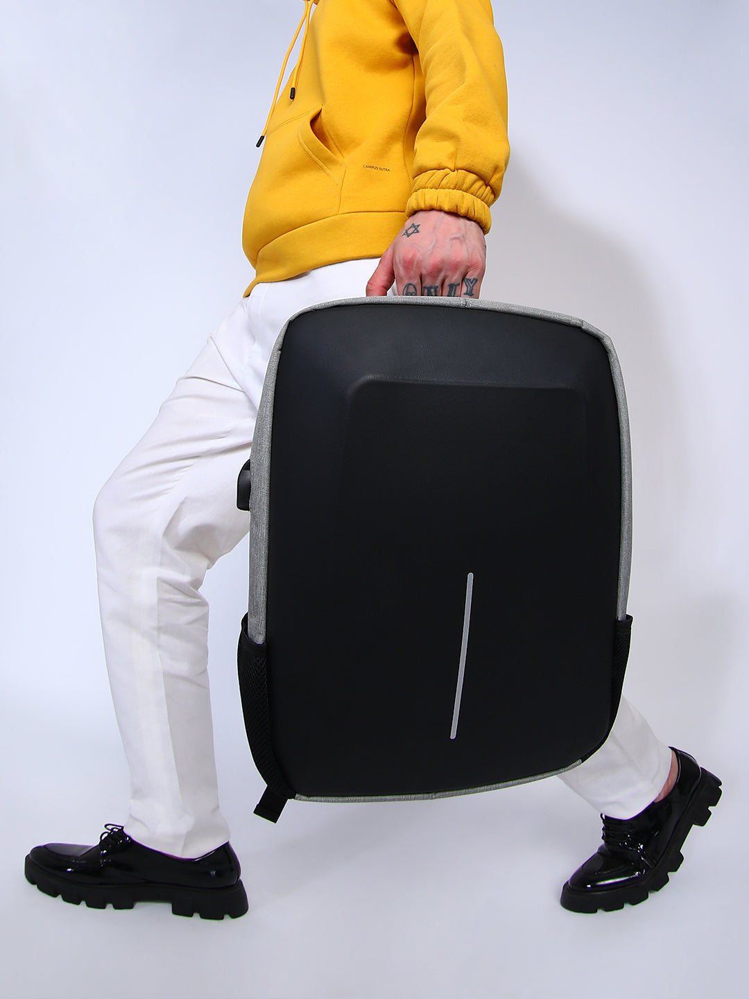 The Travel Mate Backpack - Moon Grey:Onyx Black