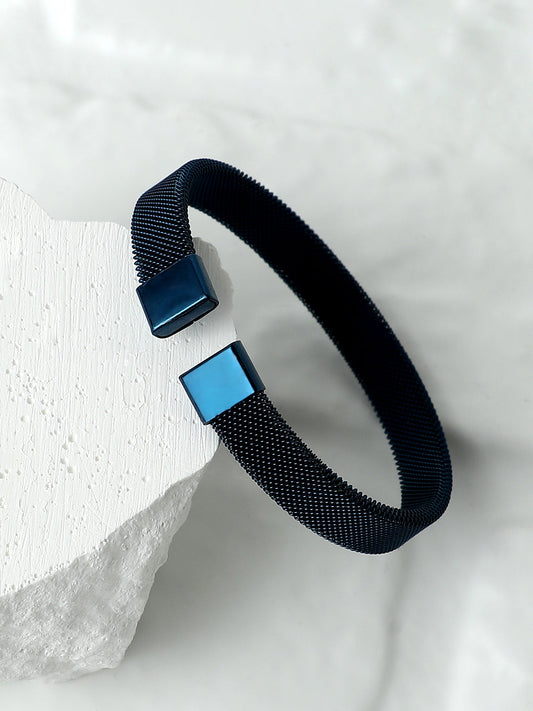 The Mesh Cuff Bracelet