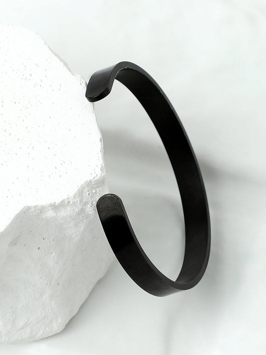 The Minimal Cuff Bracelet