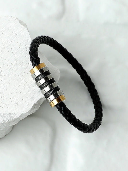 The Braided Leather Bracelet