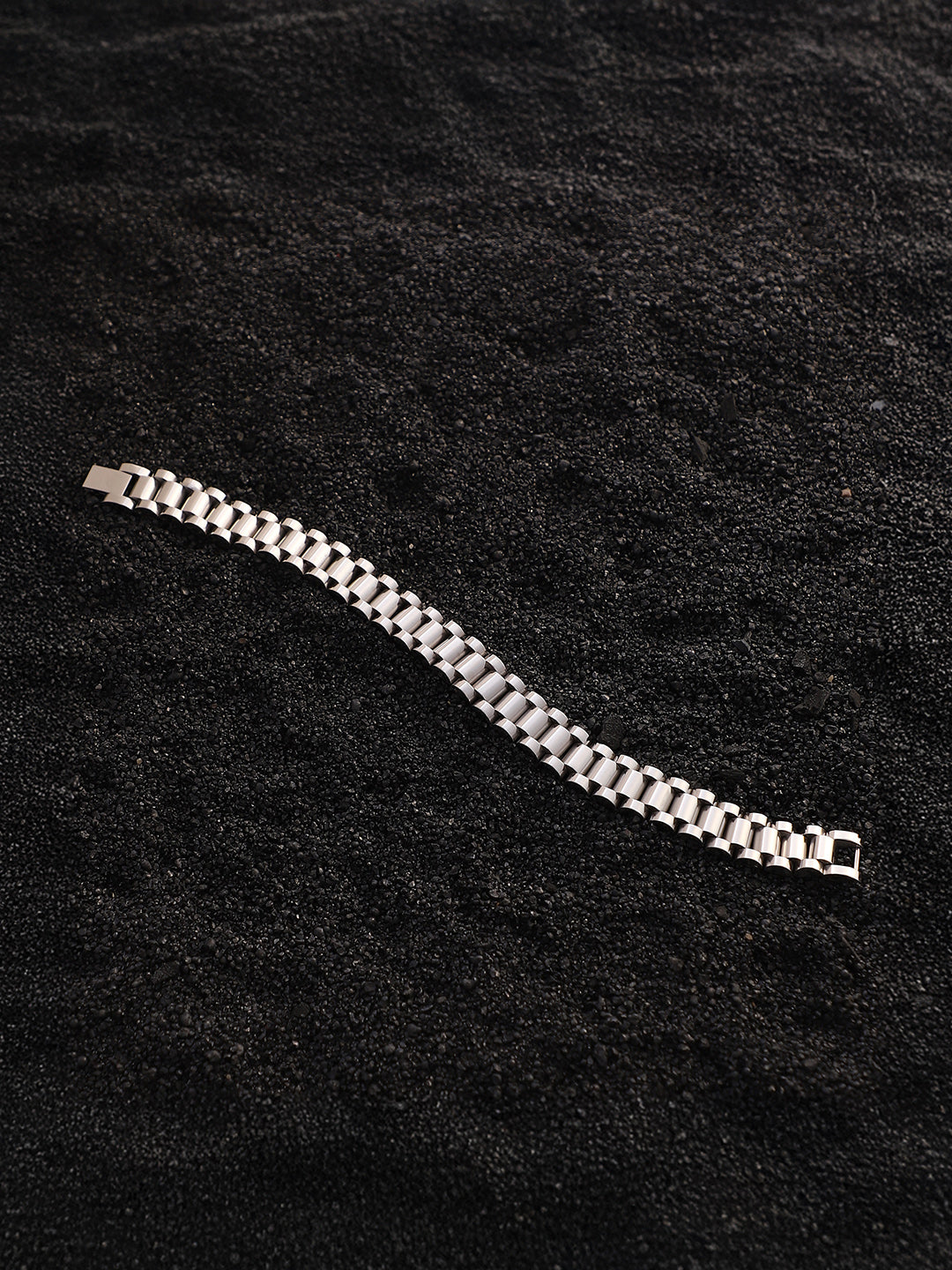 The Three-Link Chain Bracelet