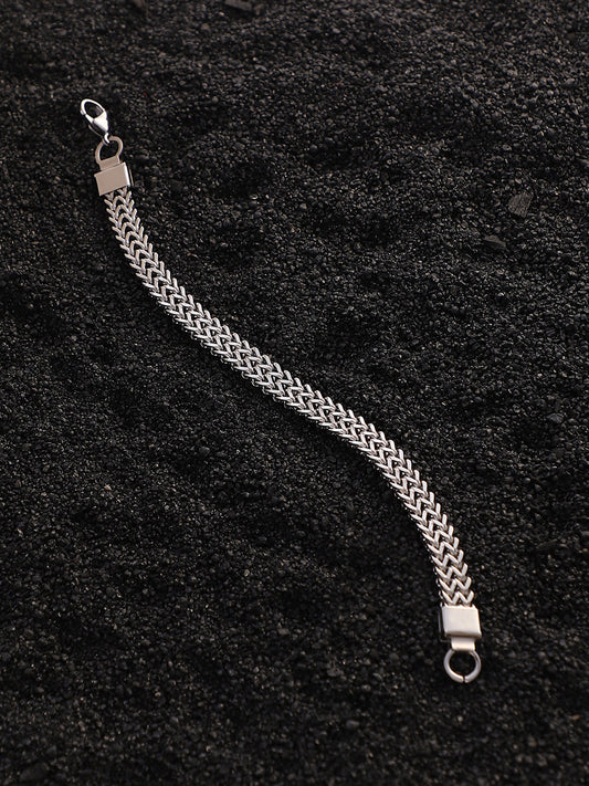 The Sleek-Mesh Chain Bracelet