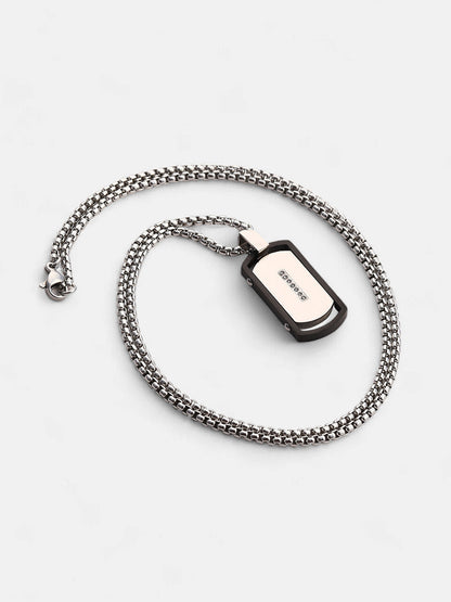 The Embellish-Lined Plate Pendant Necklace