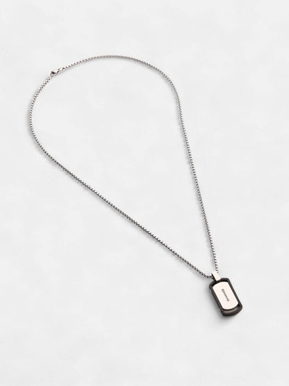 The Embellish-Lined Plate Pendant Necklace