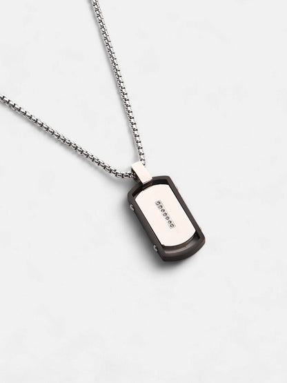 The Embellish-Lined Plate Pendant Necklace