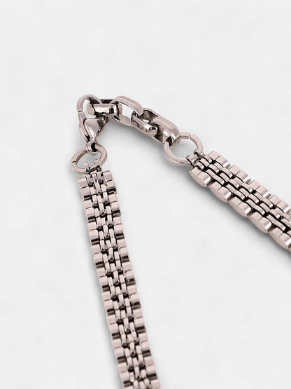 The Five-H-Link Chain Necklace