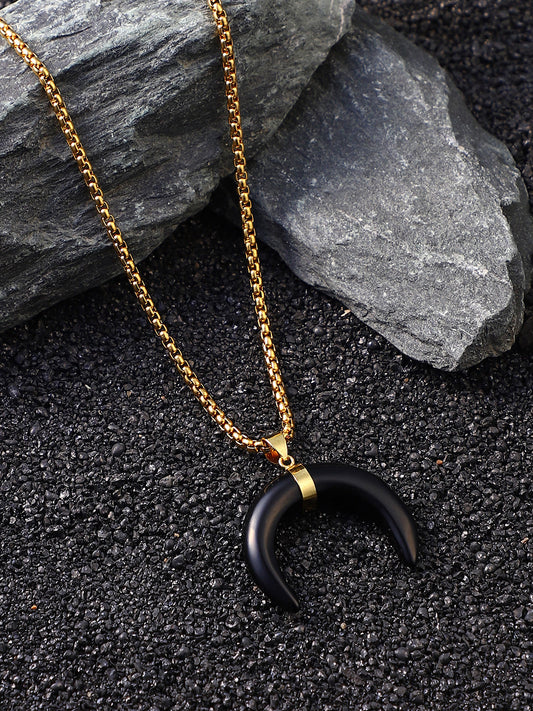 The Horn Pendant Necklace