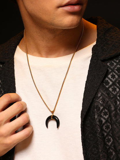 The Horn Pendant Necklace