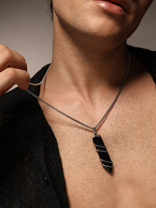 The Swirl Crystal Pendant Necklace