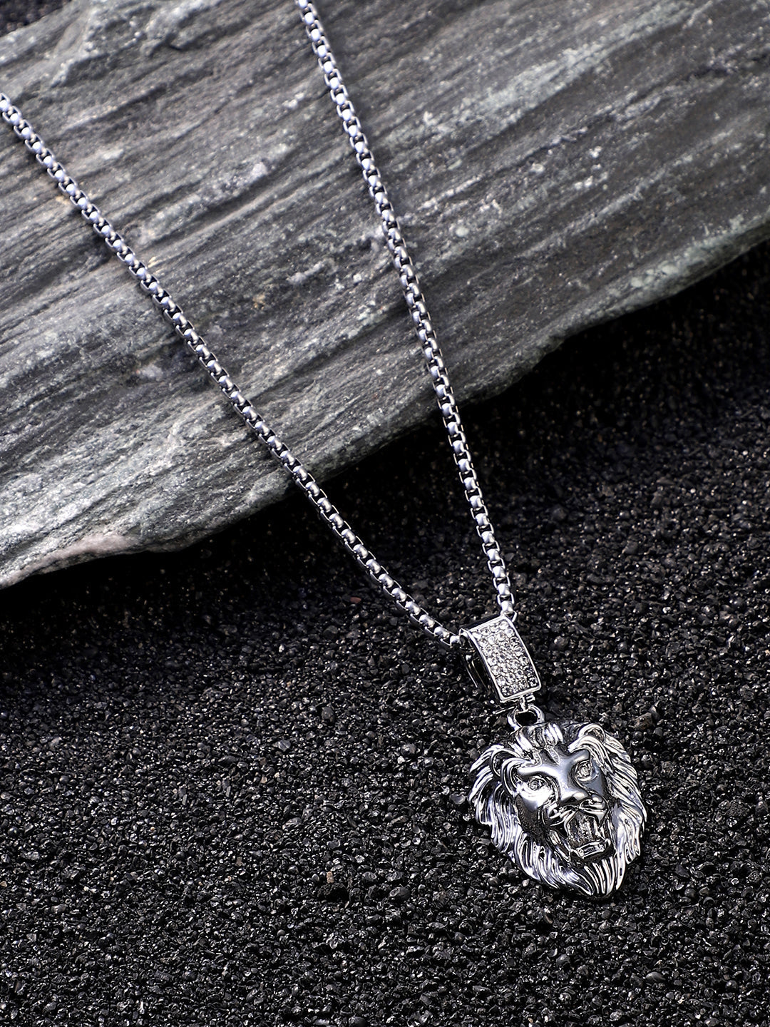 The Small Lion Pendant Necklace