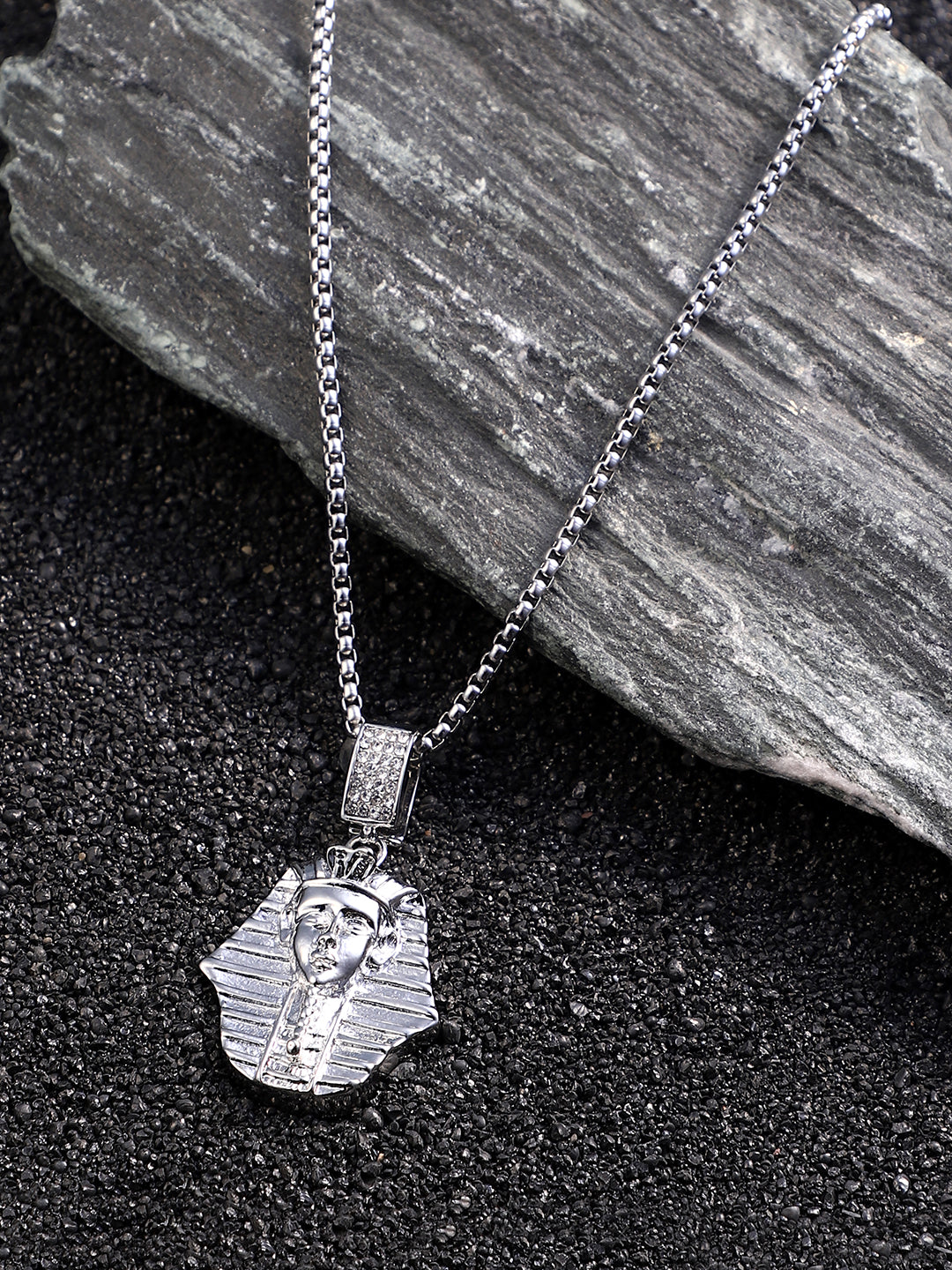 The Cleopatra Pendant Necklace