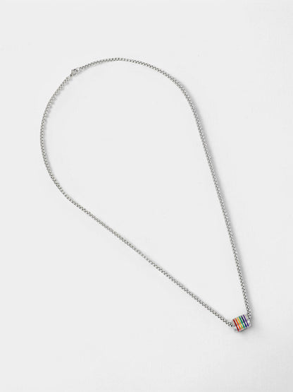 The Prism-Rod Pendant Necklace - Metallic Silver