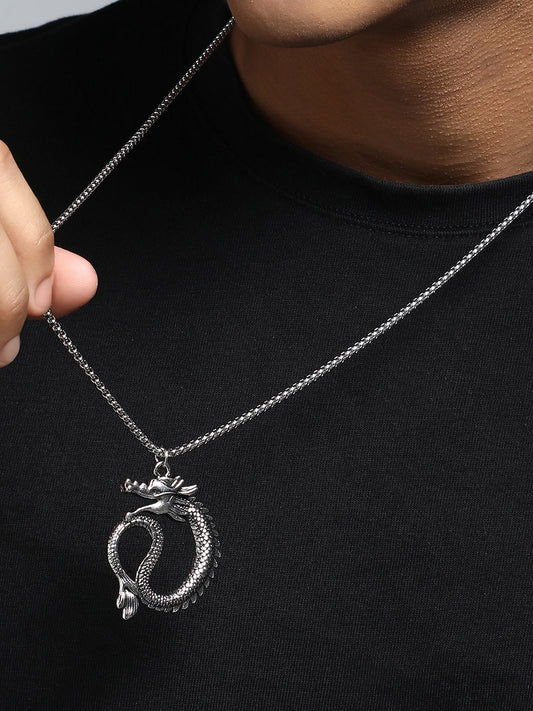The Draconis Pendant Necklace - Metallic Silver