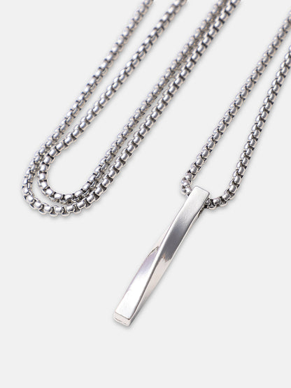 The Twisted Pendant Necklace - Metallic Silver
